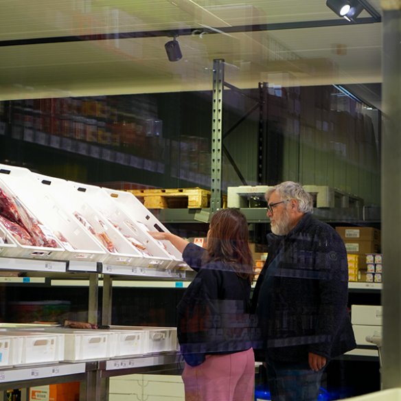 Clients visitant la boutique mdh foodservice